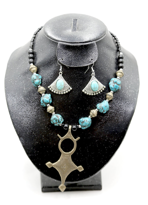 Blue Crafted  Berber jewelry With Earings